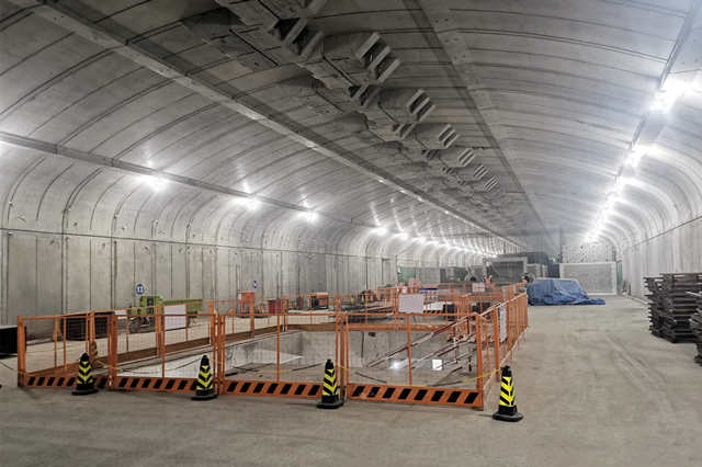 地鐵_副本.jpg 地鐵_副本.jpg